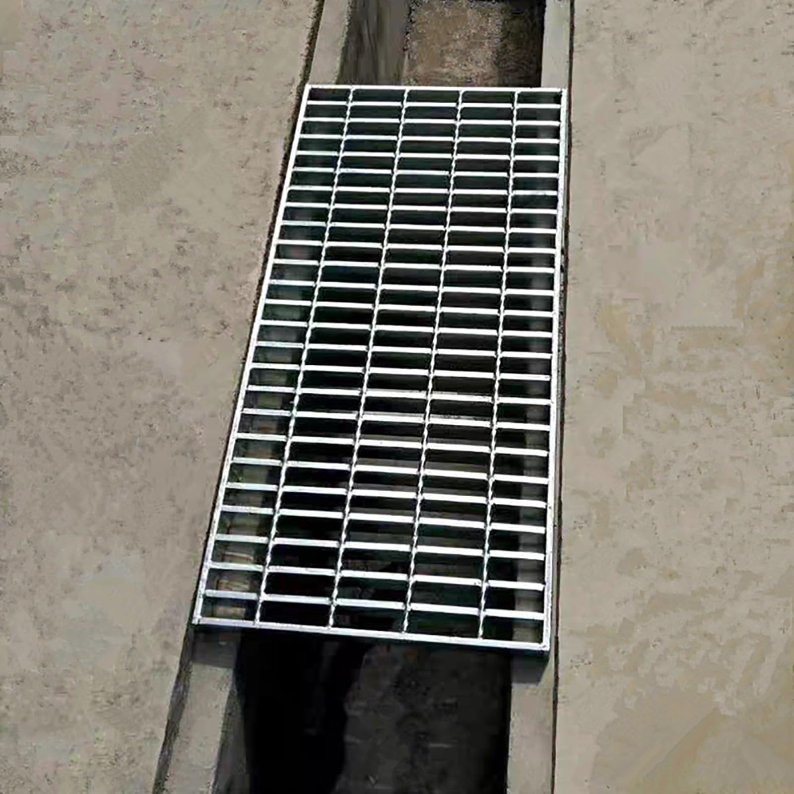 Cubierta de rejilla de drenaje galvanizada duradera para desagües pluviales al aire libre, alcantarillados o zanjas, placa de drenaje para entradas y áreas de estacionamiento (25 x 50 cm)