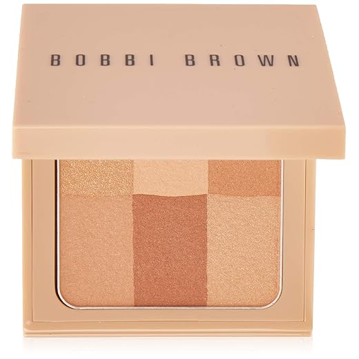 Polvo Iluminador Nude Finish de Bobbi Brown - Buff 6.6g