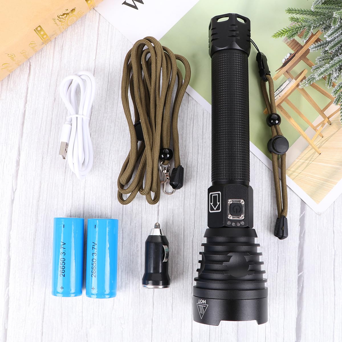 Torcia LED Ricaricabile USB con Display Batteria, Zoom Telescopico, Lega di Alluminio, Nera, per Emergenze e Campeggio, P90 Potente