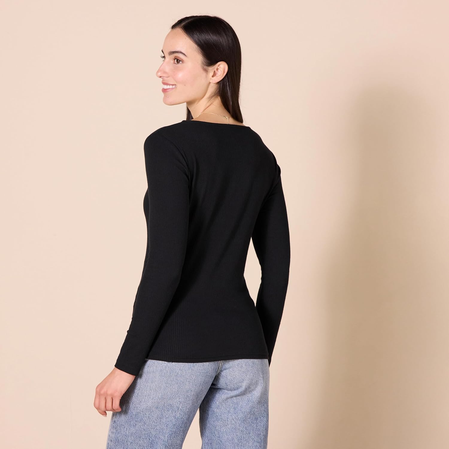 Amazon Essentials Women's Cinched V-Neck Long Sleeve Slim-Fit Rib-Knit T-Shirt, Pack of 2 - Image 2