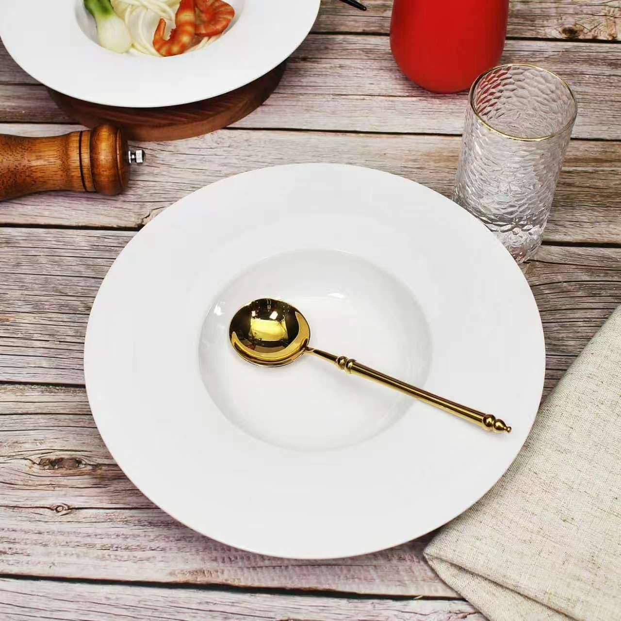 Plato de sopa de cerámica con borde ancho, cuenco de sopa de 9 onzas, juego de 4 cuencos para pasta, plato blanco poco profundo con borde, la mejor opción para restaurantes de alta