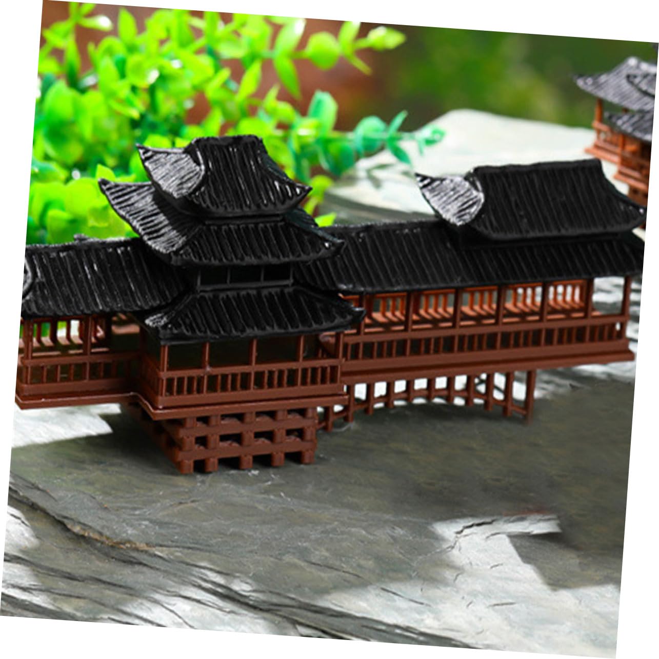 Cabilock Figurine de Mini Pavillon en Plastique Résistante aux Intempéries Détails Fins, Décor de Jardin Asiatique pour Dollhouses et Aquariums, Style Architecture Chinoise Traditionnelle