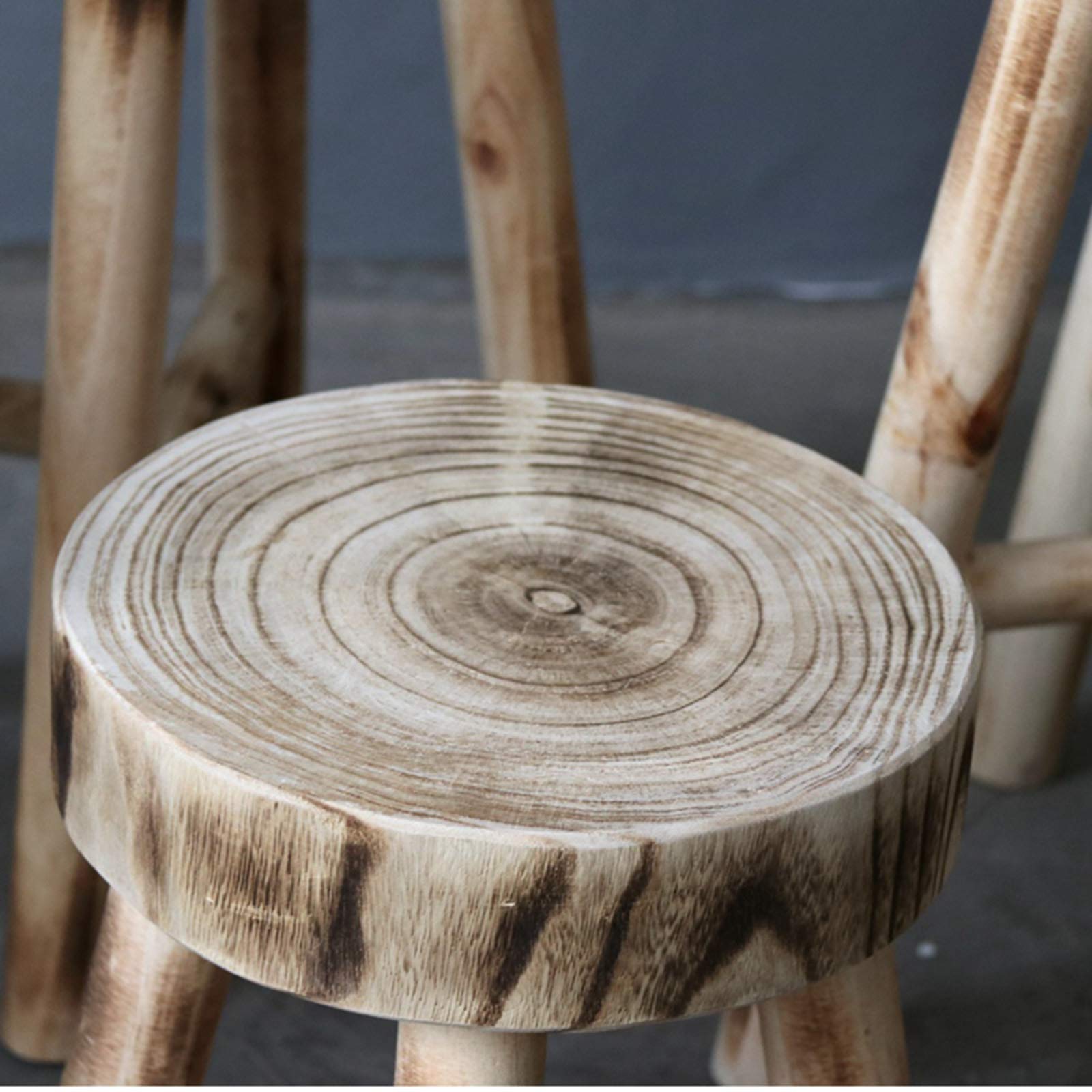 Ancien tabouret d'atelier en chêne