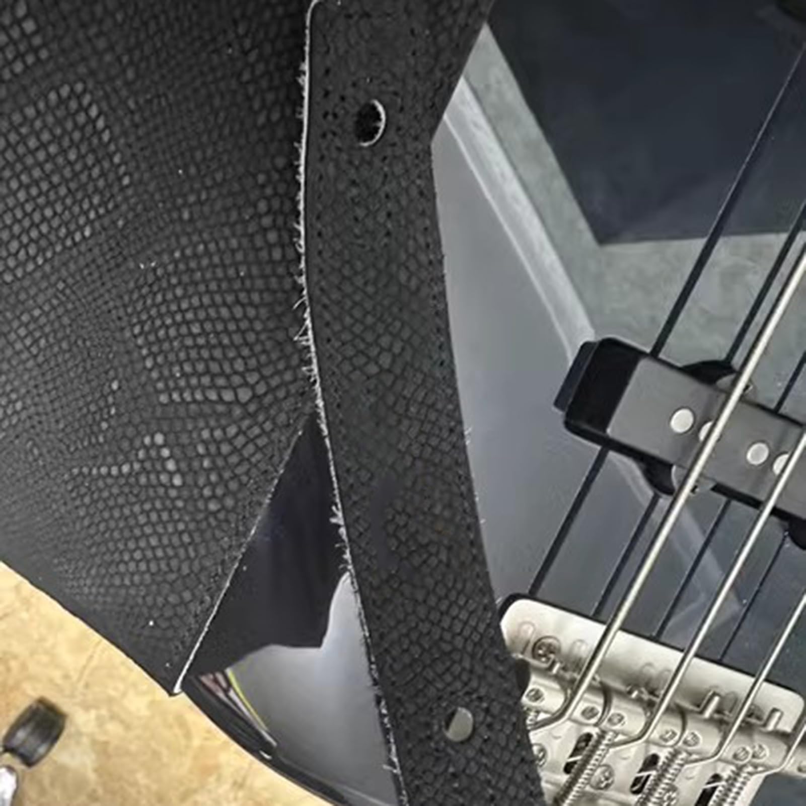 Correa De Guitarra Longitud Ajustable de Cuero de Vaca de Grano de Serpiente de 2 "para bajo, Guitarra eléctrica y acústica(85-109cm*5.5cm)