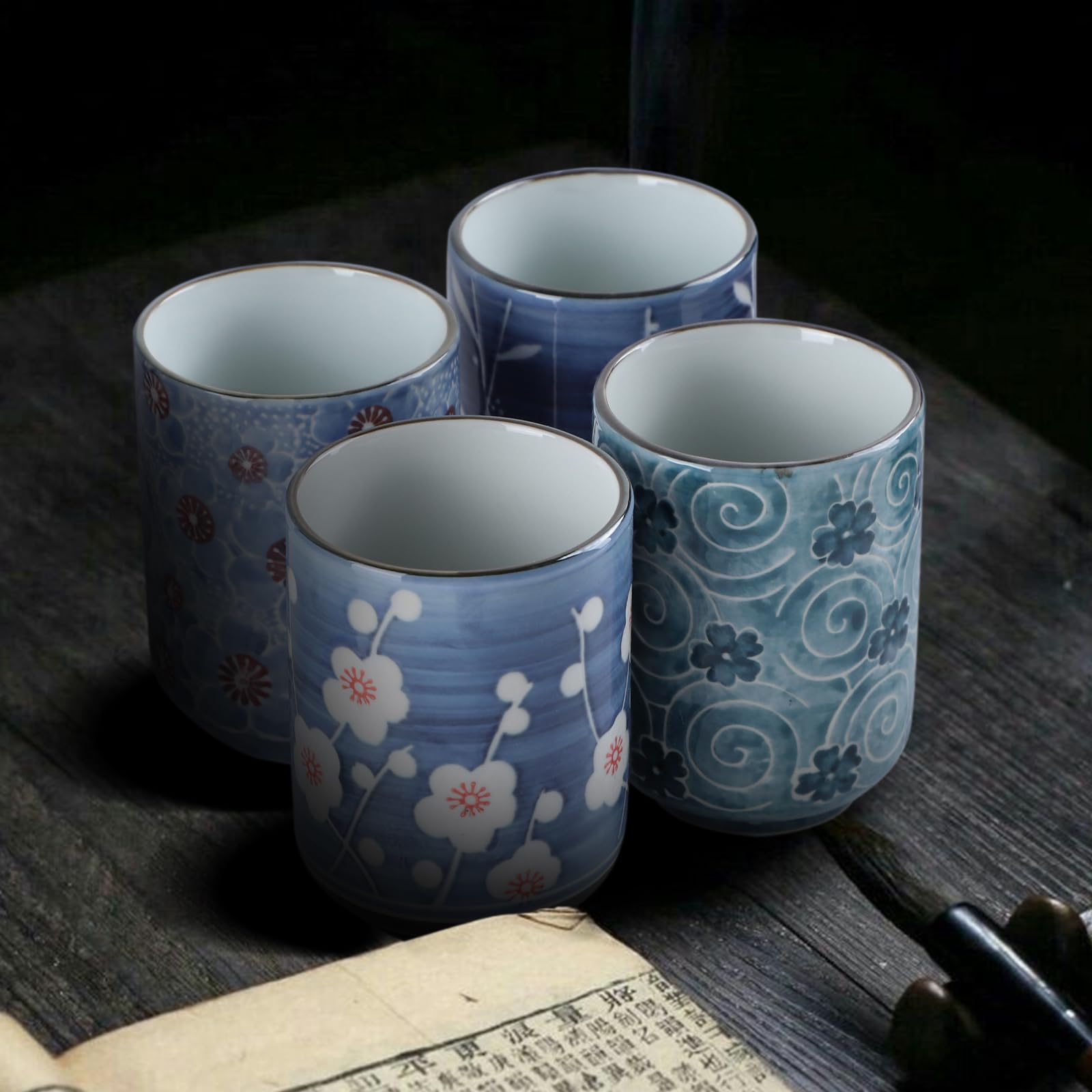 Lot de 4 Tasses Japonaises en Céramique 320 ml - Design Asiatique Sans Anse en Porcelaine pour Thé, Café, Saké - Beau Design Floral