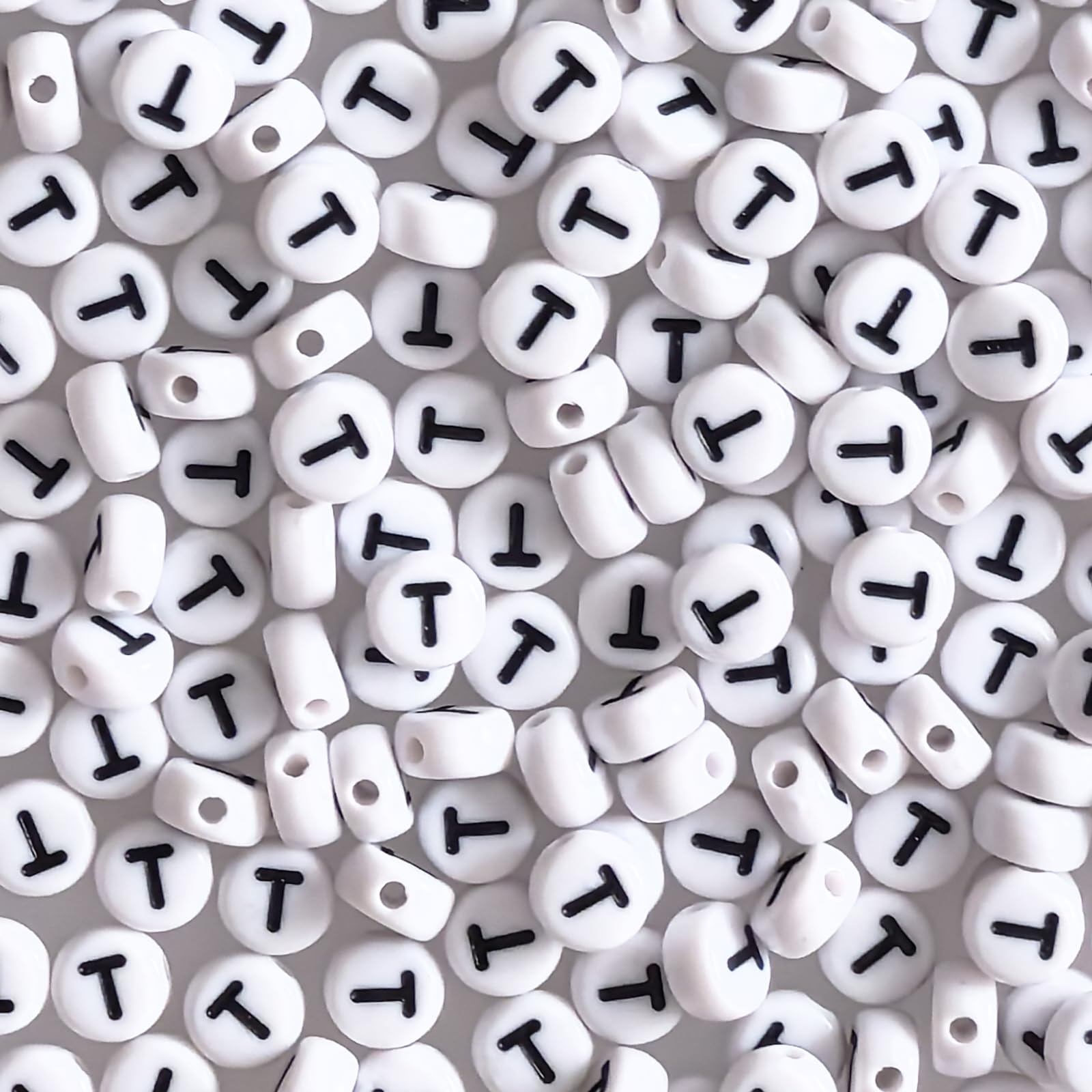 Auvoau 300 Cuentas De Letras P De 0.16 X 0.27 Pulgadas, Cuentas Blancas Del Alfabeto De Forma Redonda Acrílica, Cuentas Sueltas Para Pulseras Con Nombre, Collares, Llaveros, Fabricación De Joyas De