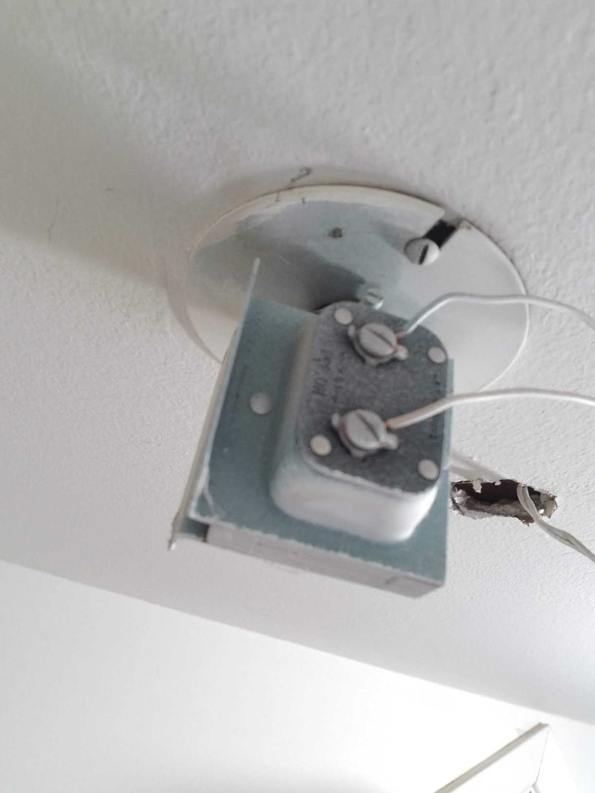 Doorbell Transformer 16V 10VA Hardwired Door Chime Transformer