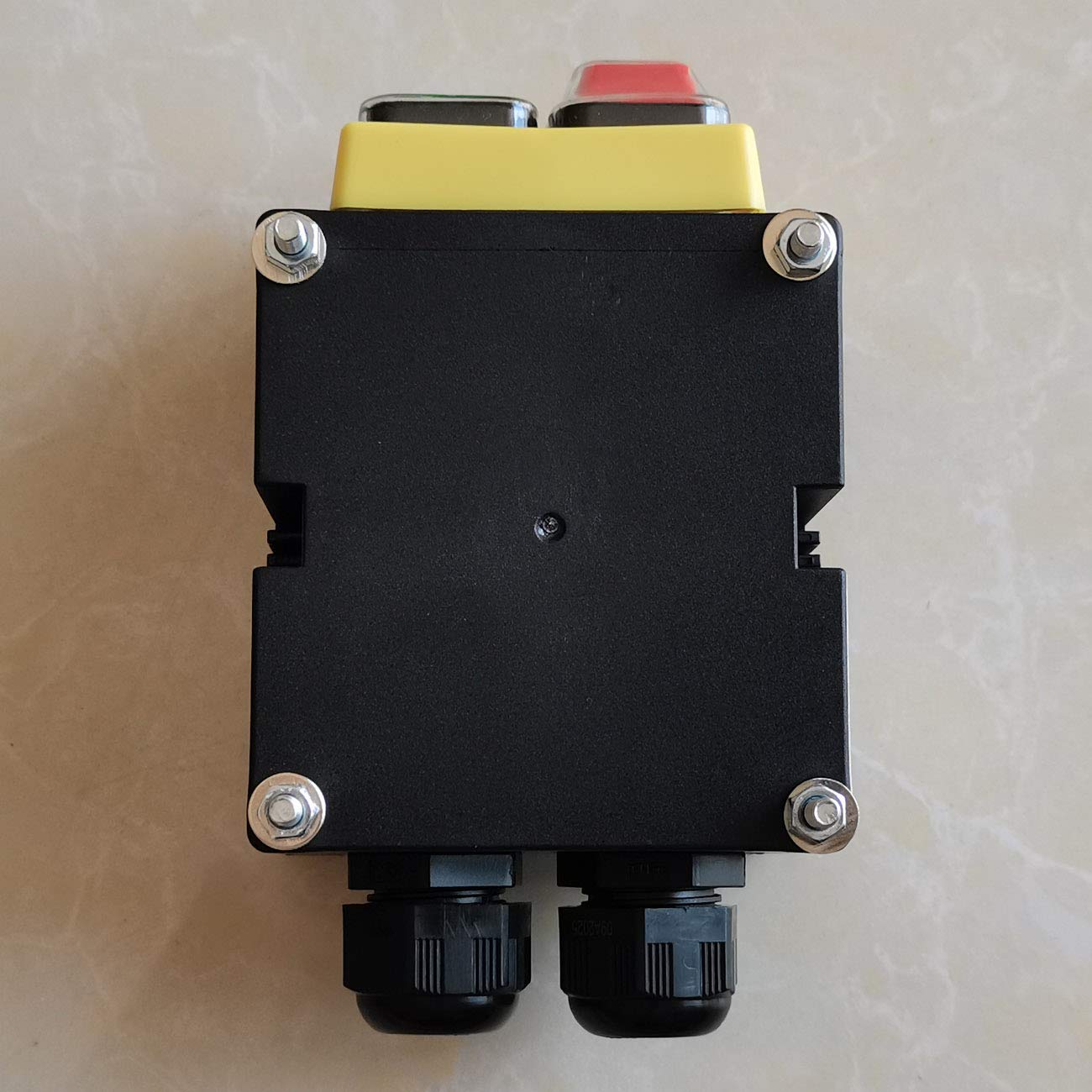 Interruptor electromagnético KEDU KOA8 Interruptores de botón a prueba de agua con protección contra falla de energía y bajo voltaje 230V 50HZ AC-3 16A AC-15 8A IP54
