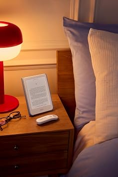 Kobo Remote, Page Turner for Kobo eReaders, Black | Hands-Free Reading, Ergonomic, Bluetooth Connection, Simple Click Page Turns