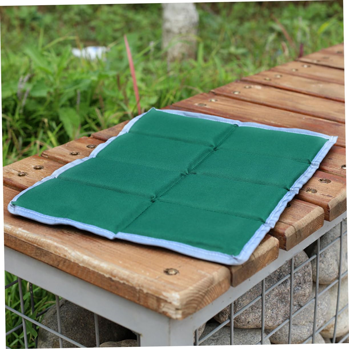 WOONEKY Outdoor Seat Pad 2pcs Portable Folding Cushion for Chair for Picnic Travel