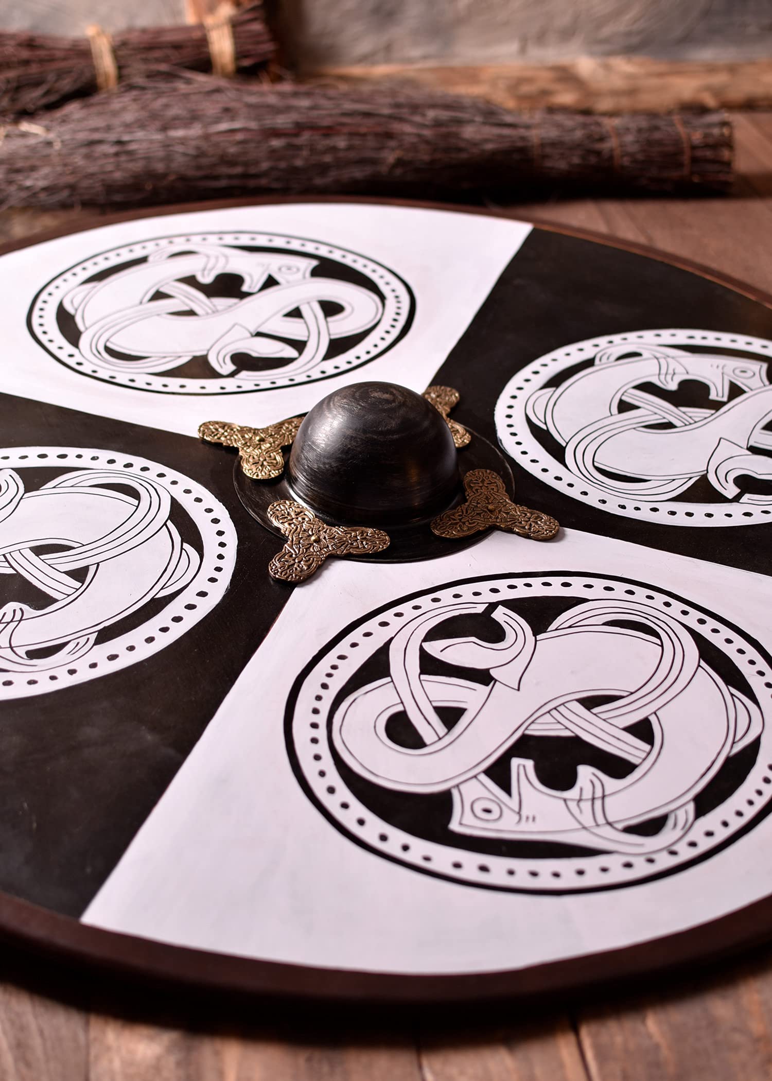 Battle-Merchant - Wikinger Rundschild, aus Holz, mit Greiftier-Bemalung - Schild - Mittelalter