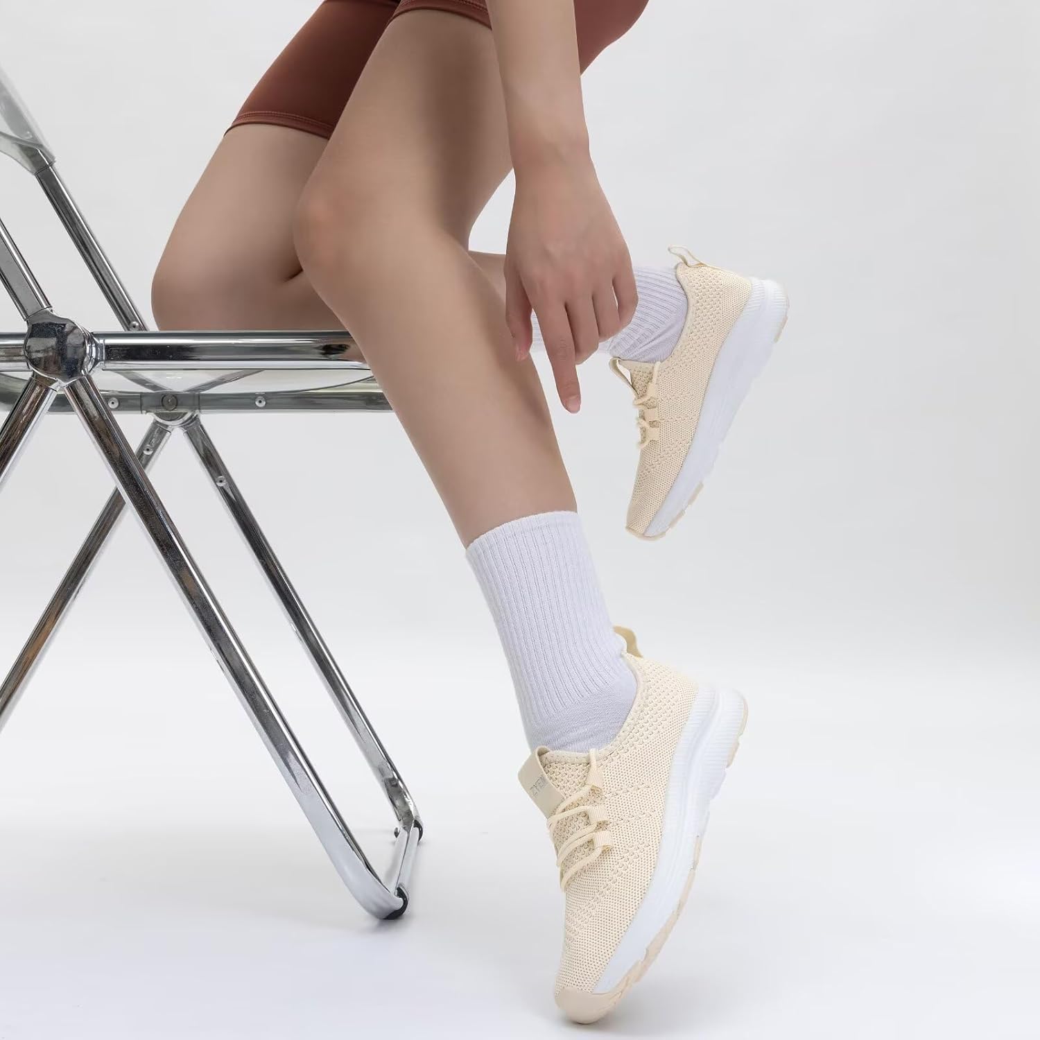 ZYEN Wide Toe Box Shoes Women Non-Slip Ultra Light Running Sneakers Extra Wide Feet Arch Support Walking Shoes Tennis Diabetes Breathable Gym Workouts 6-12 - Image 2