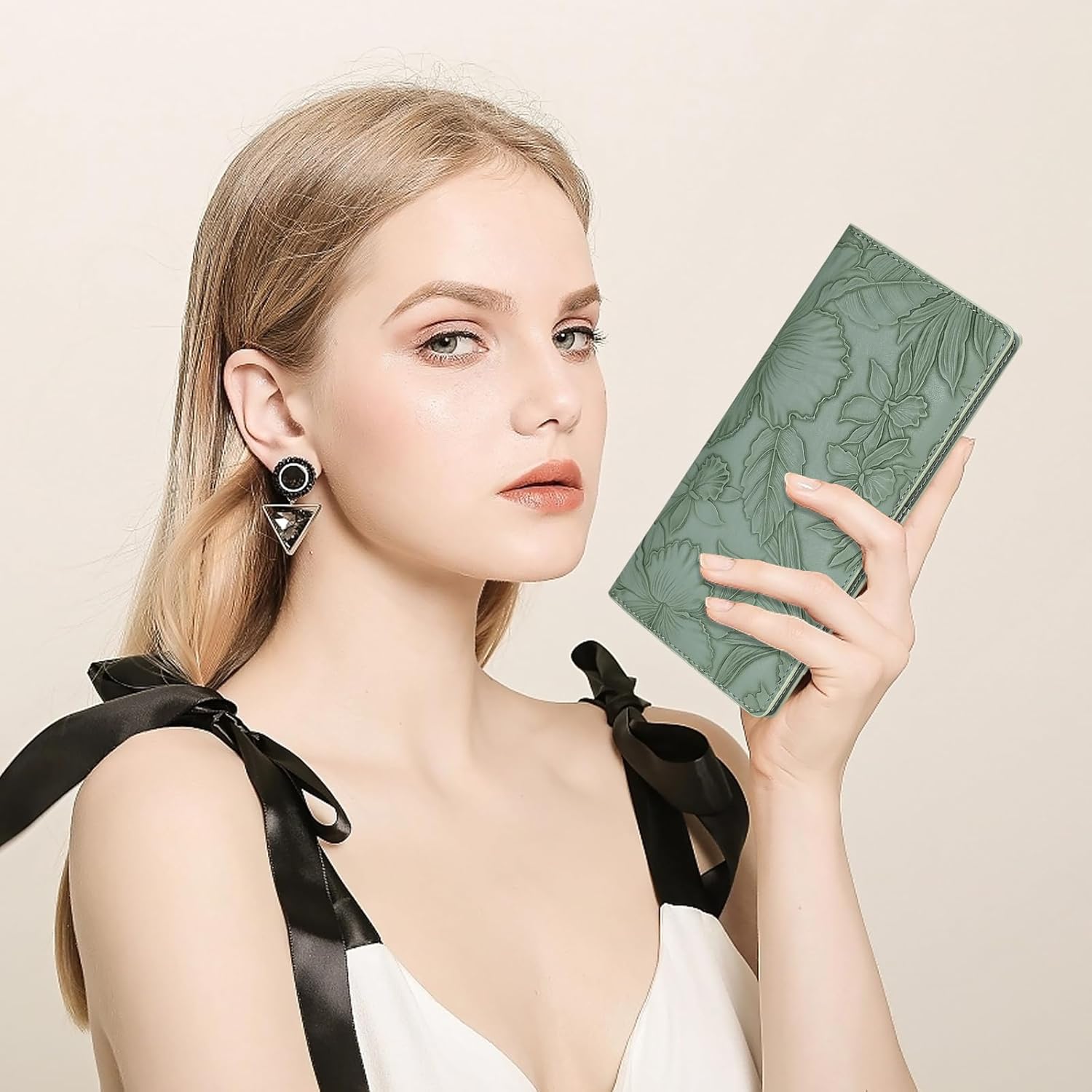 FALAN MULE Ultra Slim Thin Wallet for Women Bifold Leather RFID Blocking Designer Credit Card Holder - Image 3