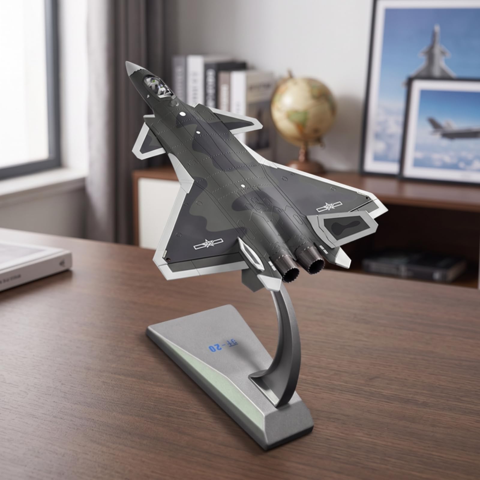 Modellino di J-20 Dettagliato Aereo Giocattolo in Lega Militare Modello in 1:72 per Collezionisti, Ufficio