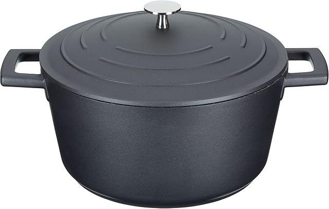 MasterClass Casserole Dish With Lid, Medium 4L/24 cm, Lightweight Cast Aluminium, Induction Hob And Oven Safe, Black