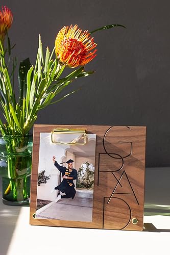 Miniatura 2 de Modern Grad Wood Picture Frame Modern Grad Wood Frame Custom Engraved Photo Display, Picture Clip, Graduation Gifts, Class of 2023