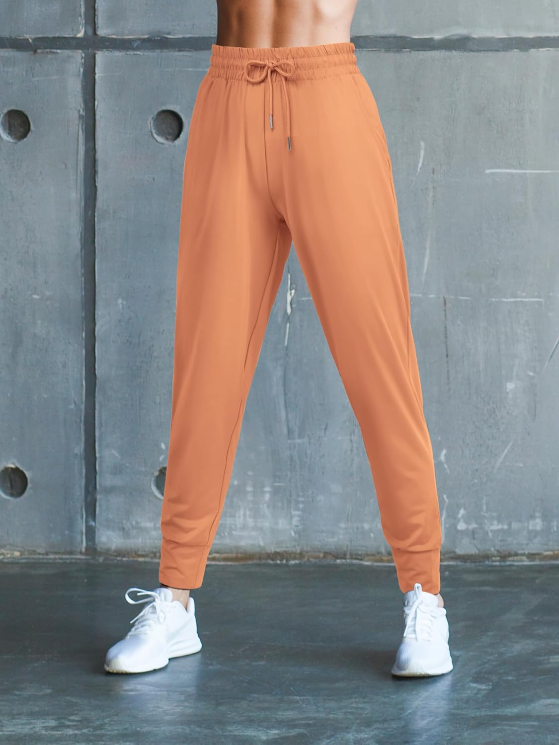 1 Pack Women’s Soft Joggers Athletic Warm Workout Sweatpants Ideal for Running Yoga Lounge Pants with Pockets Drawstrings