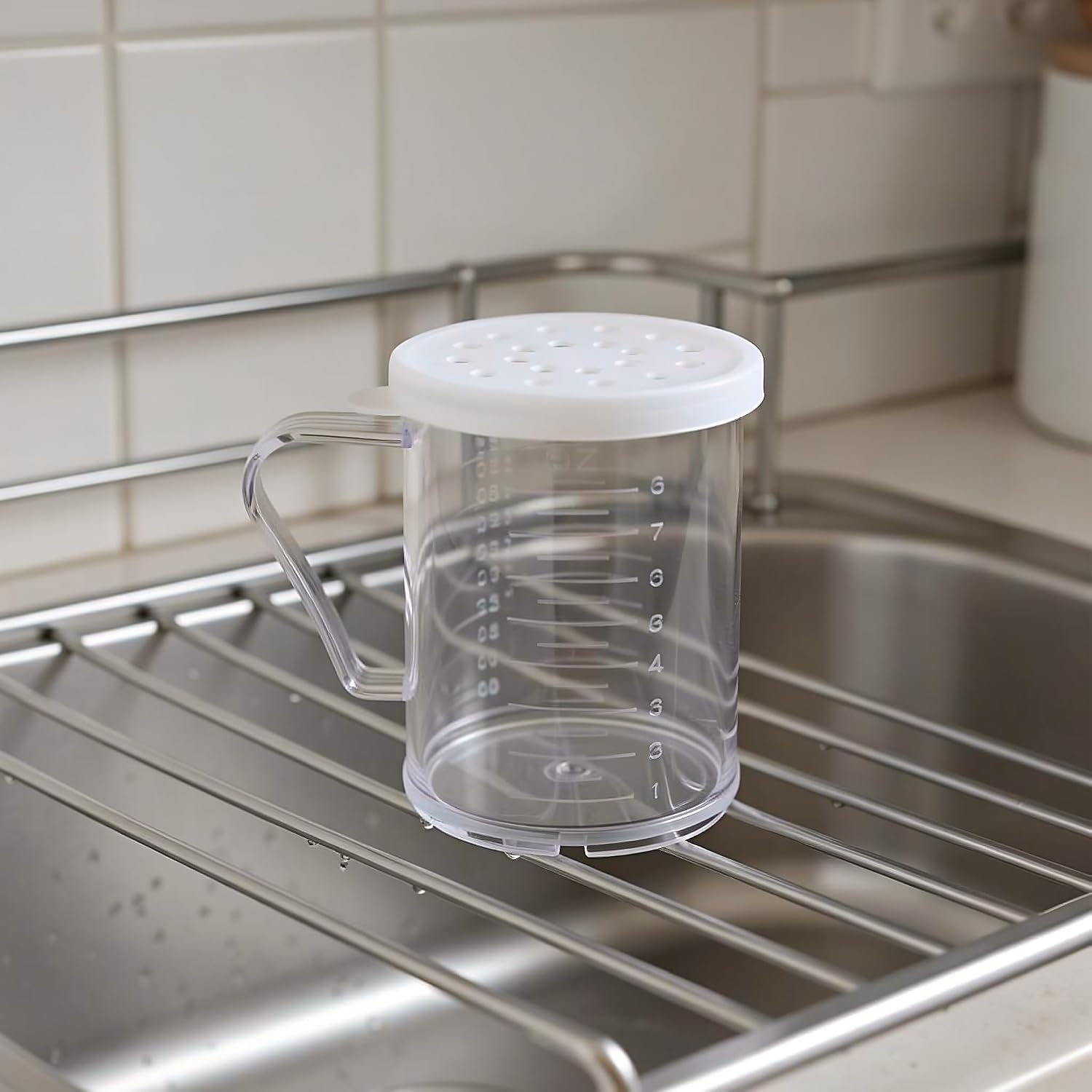 Ipetboom Dredge Shaker, 10oz Clear Spice & Sugar Dispenser with Handle