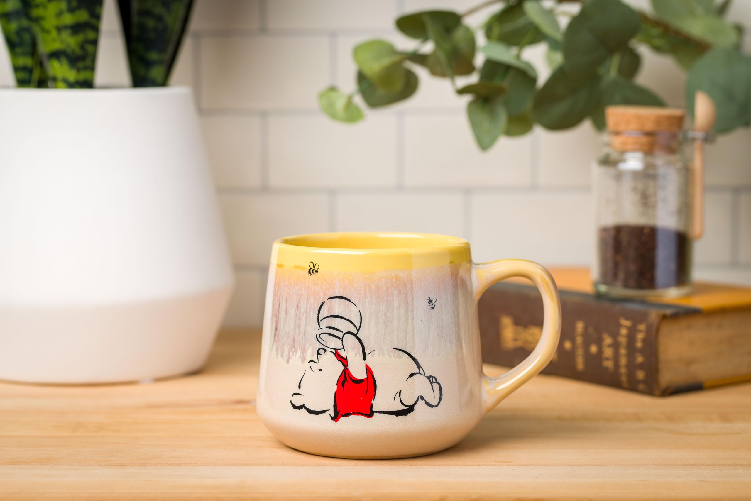 Silver Buffalo Winnie Puuh Puuh Tasse, Motiv Sweet Like Hunny, konische Glasur, 400 ml | Süß wie Honig, hunny, konische Form, 0,4 Liter