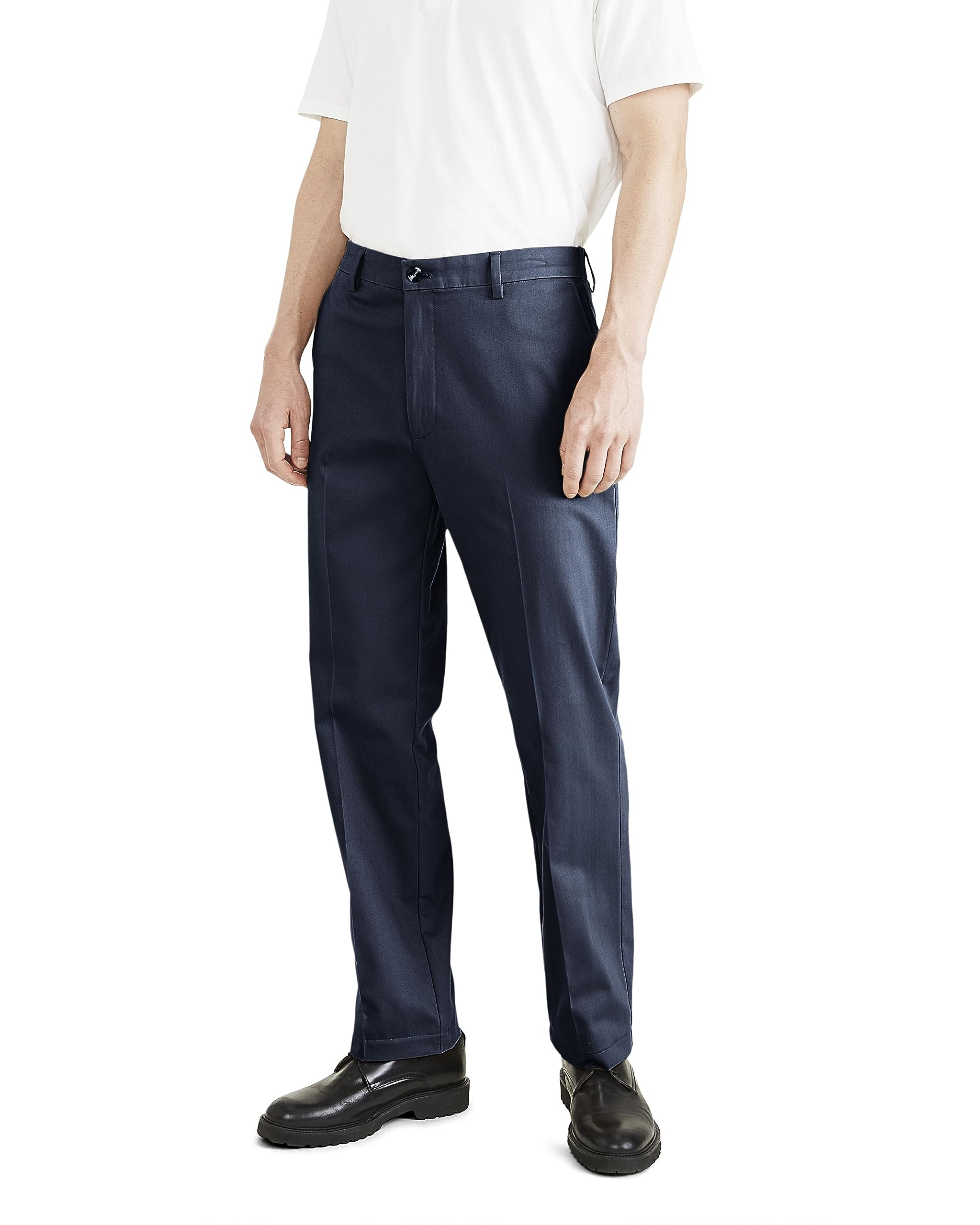 Classic Fit Signature Iron Free Khaki with Stain Defender Pants (Regular and Big & Tall)