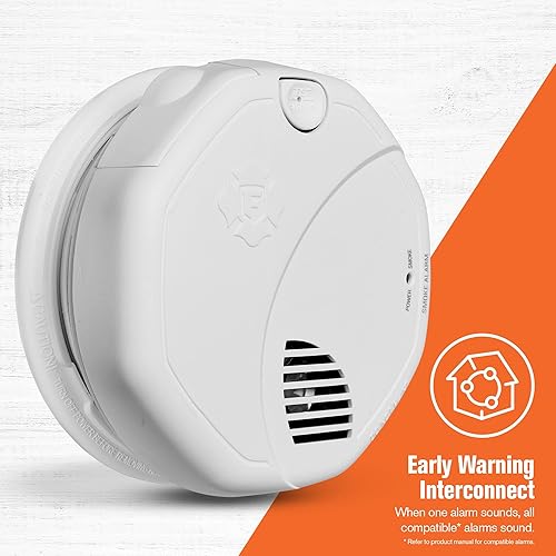 Miniatura 2 de First Alert SM500V, alarma de humo interconectada a batería con alertas de voz, paquete de 1