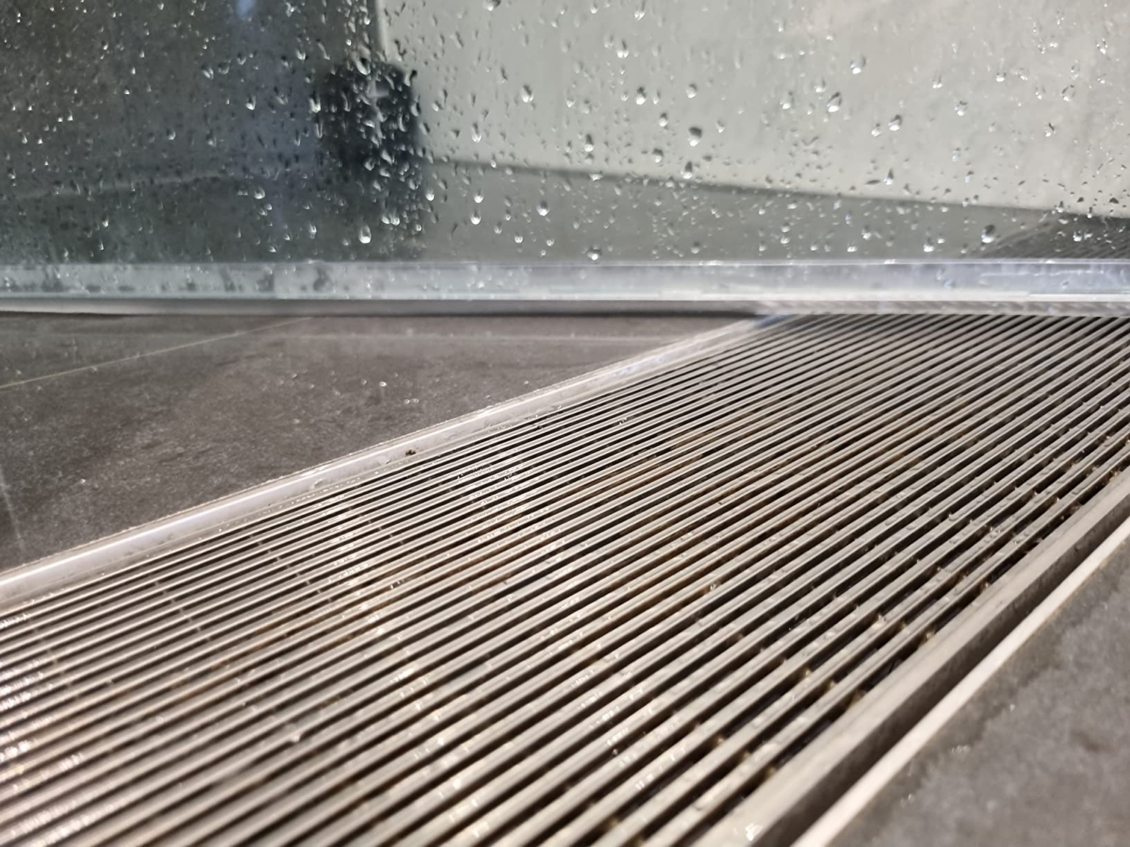 PrimeLine Products M 6258 Frameless Shower Door Bottom Seal, 3/8 in. x