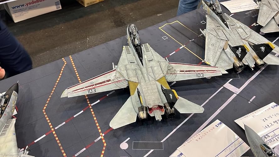 Amazon | グレートウォールホビー 1/48 アメリカ海軍 F-14B 艦上戦闘機