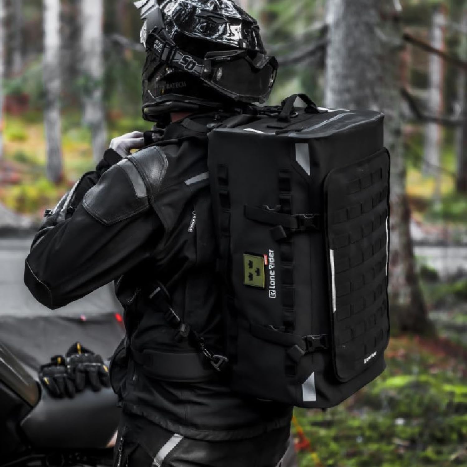 Lone Rider Overlander 30L Borsa Moto Impermeabile, Borsone Posteriore Espandibile per Portapacchi con Sistema MOLLE, Vano Portaoggetti Beavertail e Chiusura Arrotolabile