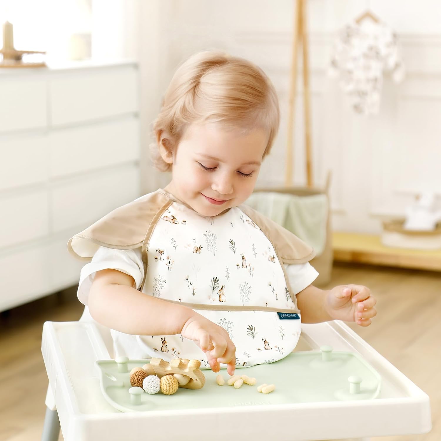 GRSSDER 3-pack Mess Proof Baby Feeding Bibs with Food Catcher Pocket, Soft Lightweight Waterproof Fabric Material with Zero Plastic-like Feel, Adjustable and Easy Clean Toddler Bibs for 6-36 Months