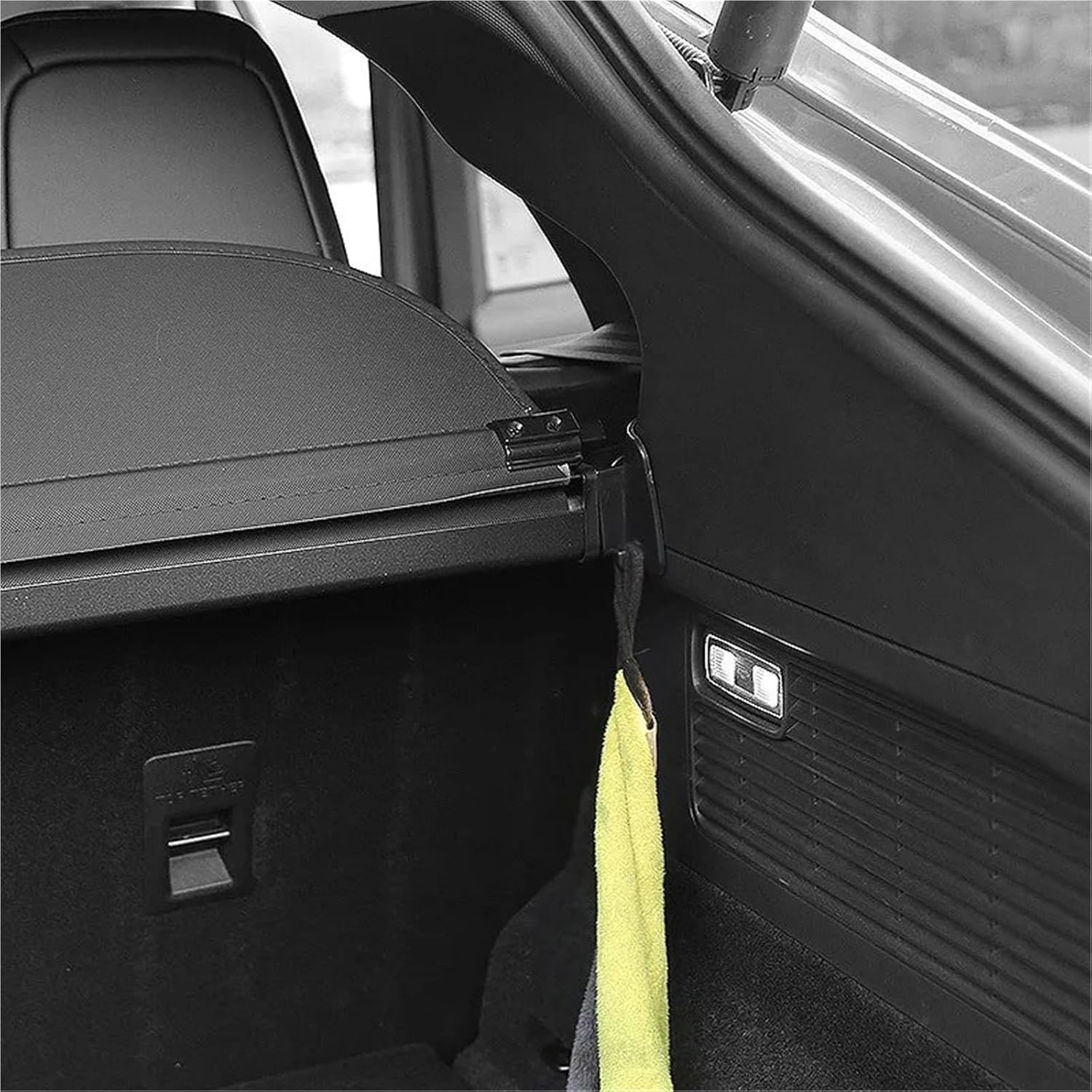 トランクカーゴカバー 車アクセサリー トランクオーガナイザーカーテン マスタング用 マッハE用 格納式車トランク内装リアラックカーテ