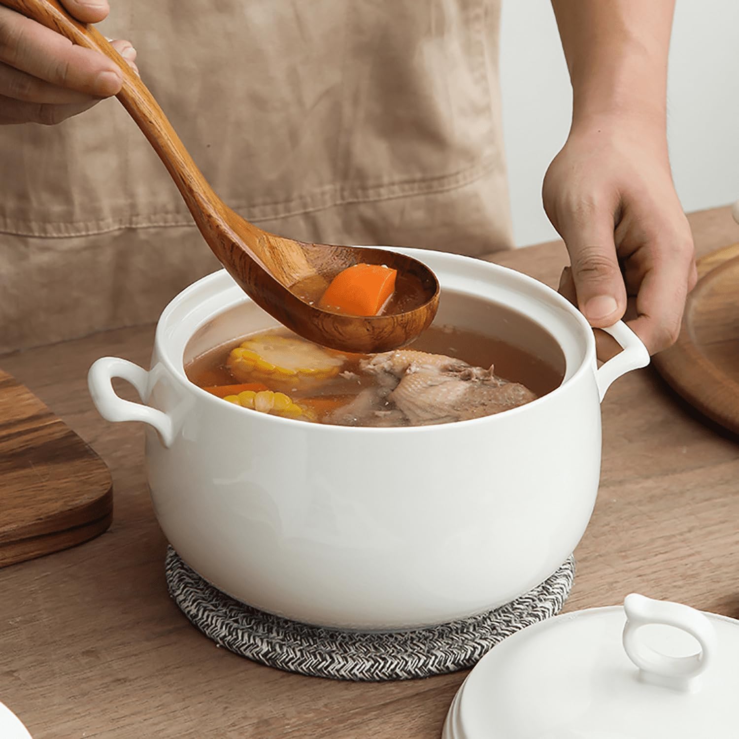 White Soup Bowl with Lid and Loop Handle | Round Ceramic Tureen for Kitchen Serving | 3000ml Capacity | Microwave and Dishwasher Safe