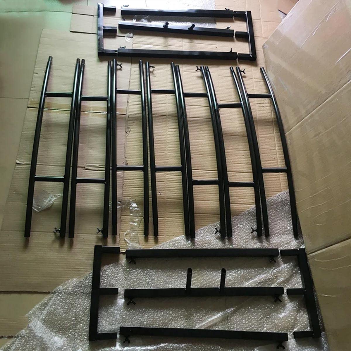 Wytrzymały metalowy łuk ogrodowy na wesela i imprezy, pergola 2,6 x 3 m, do roślin pnących, dekoracja zewnętrzna, czarne wykończenie, trwała i solidna konstrukcja