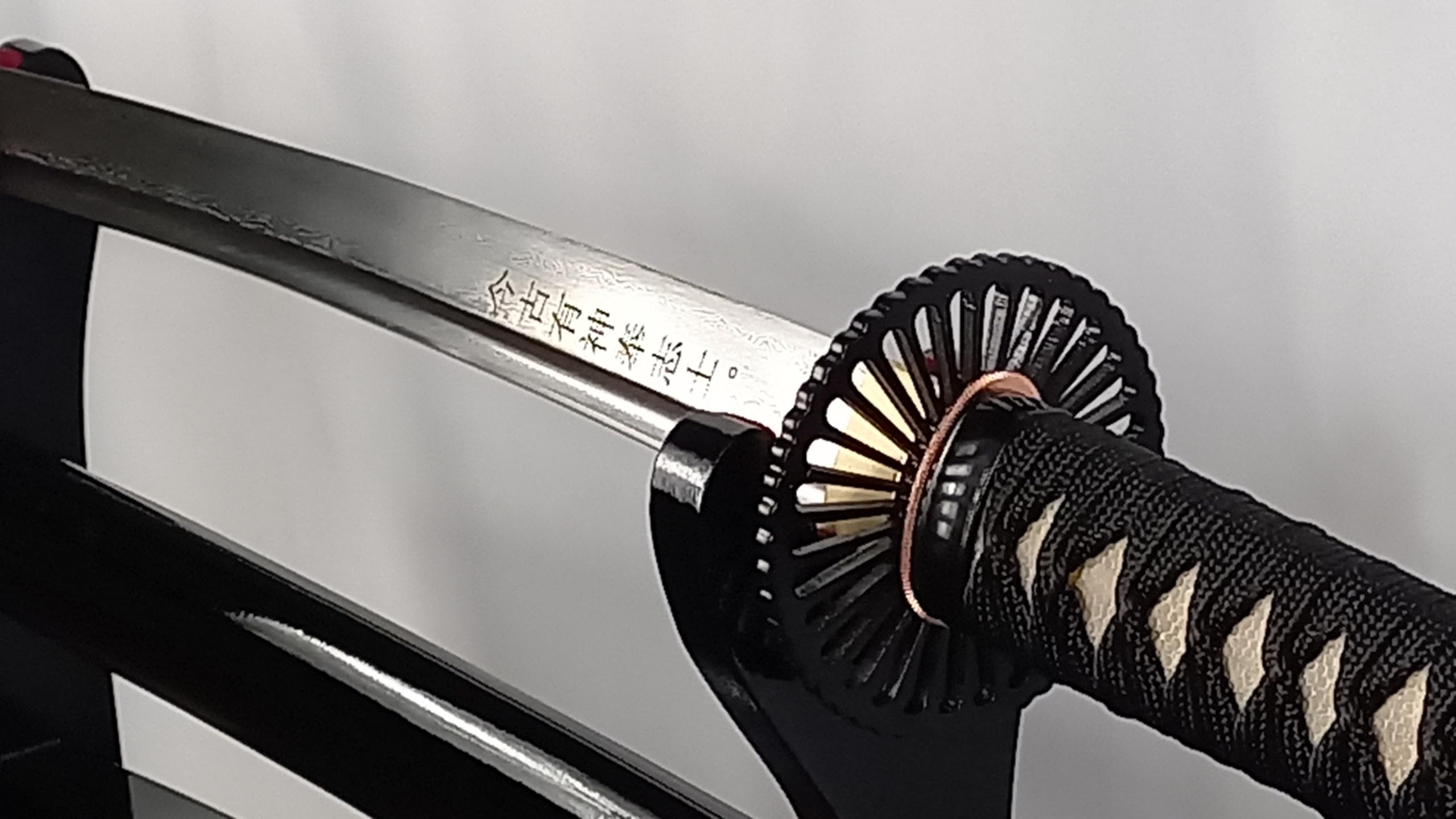 Samurai Metrix Schwerter Katana Schwert - scharf, echt & handgeschmiedet - gefaltetes Katana Schwert ohne Ständer - echtes Japanisches Samurai Sword aus Kohlenstoffstahl - Japan Deko Katanas