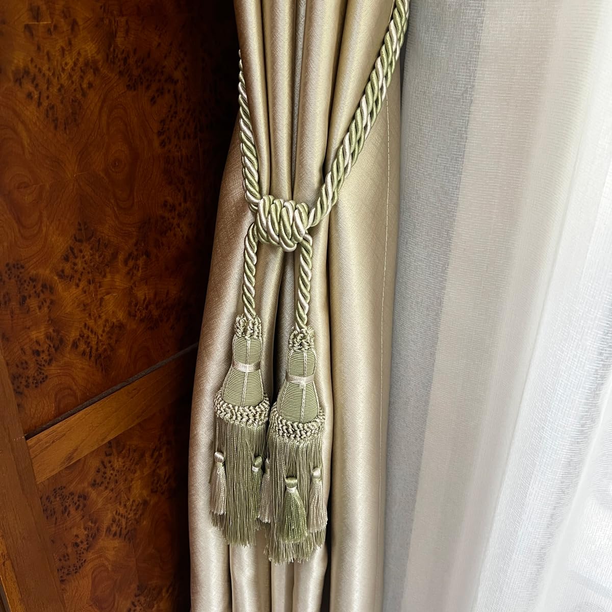 1 Pack Curtain Tieback 9 x 2.5 E97187_D