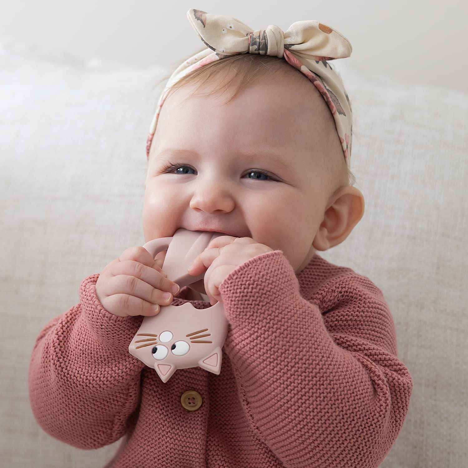 SAMiGO Baby Teething Toys Silicone Teether for Babies 0-6 and 6-12 Months Baby Chew Toys for Infant Girls - Pink Cat