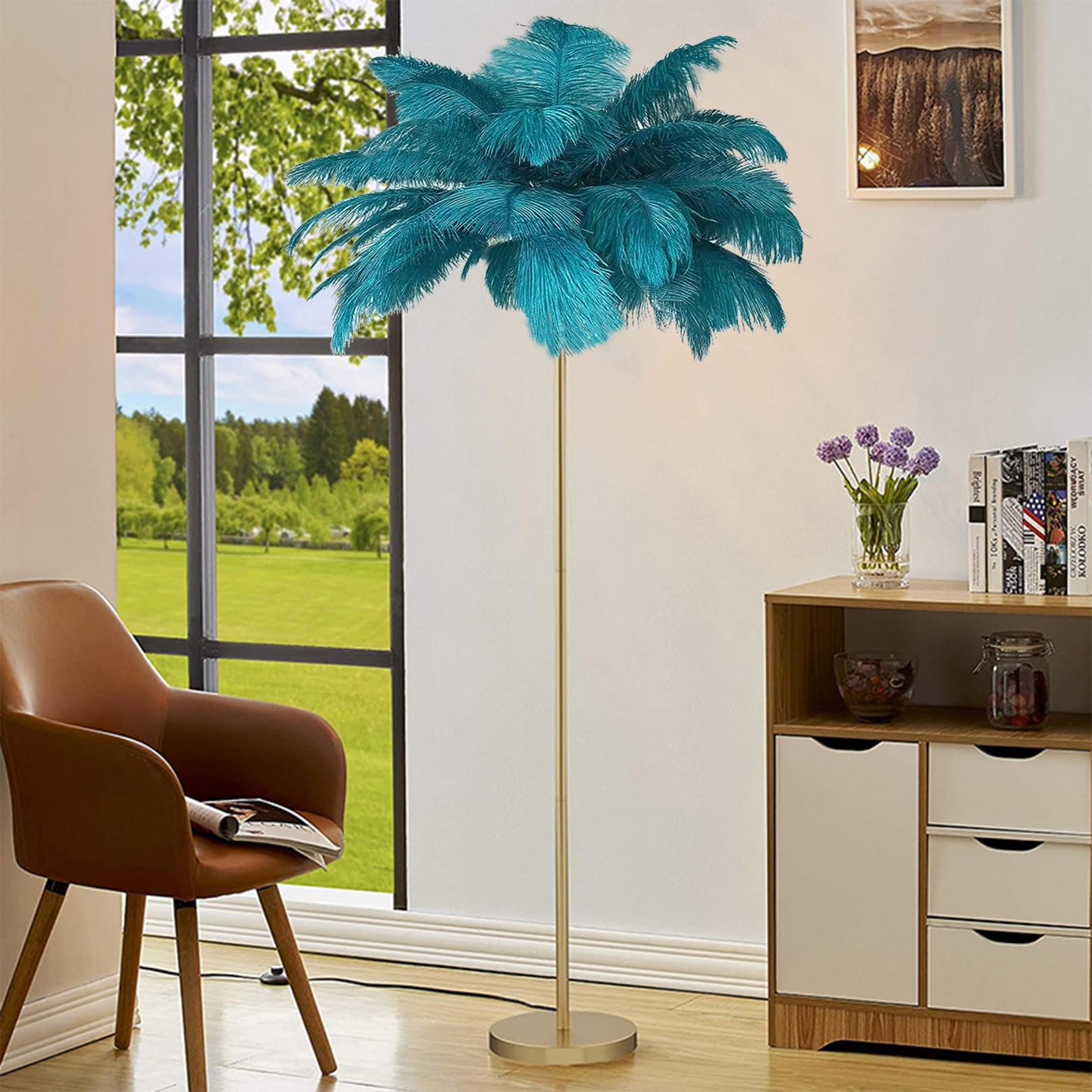 Lampadaire en plumes d'autruche doré élégant pour salon chic