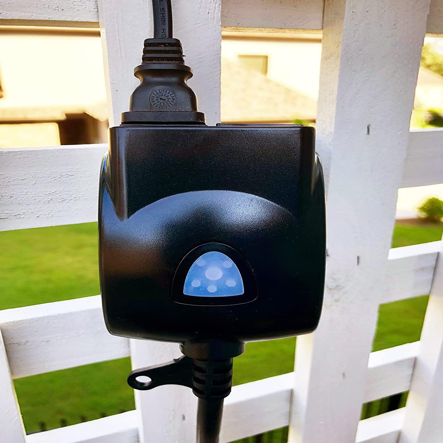 WESTEK Outdoor Remote Control Outlet Switch Kit with Wireless Receiver (RFK326LC) , Black - Electric Plugs - 