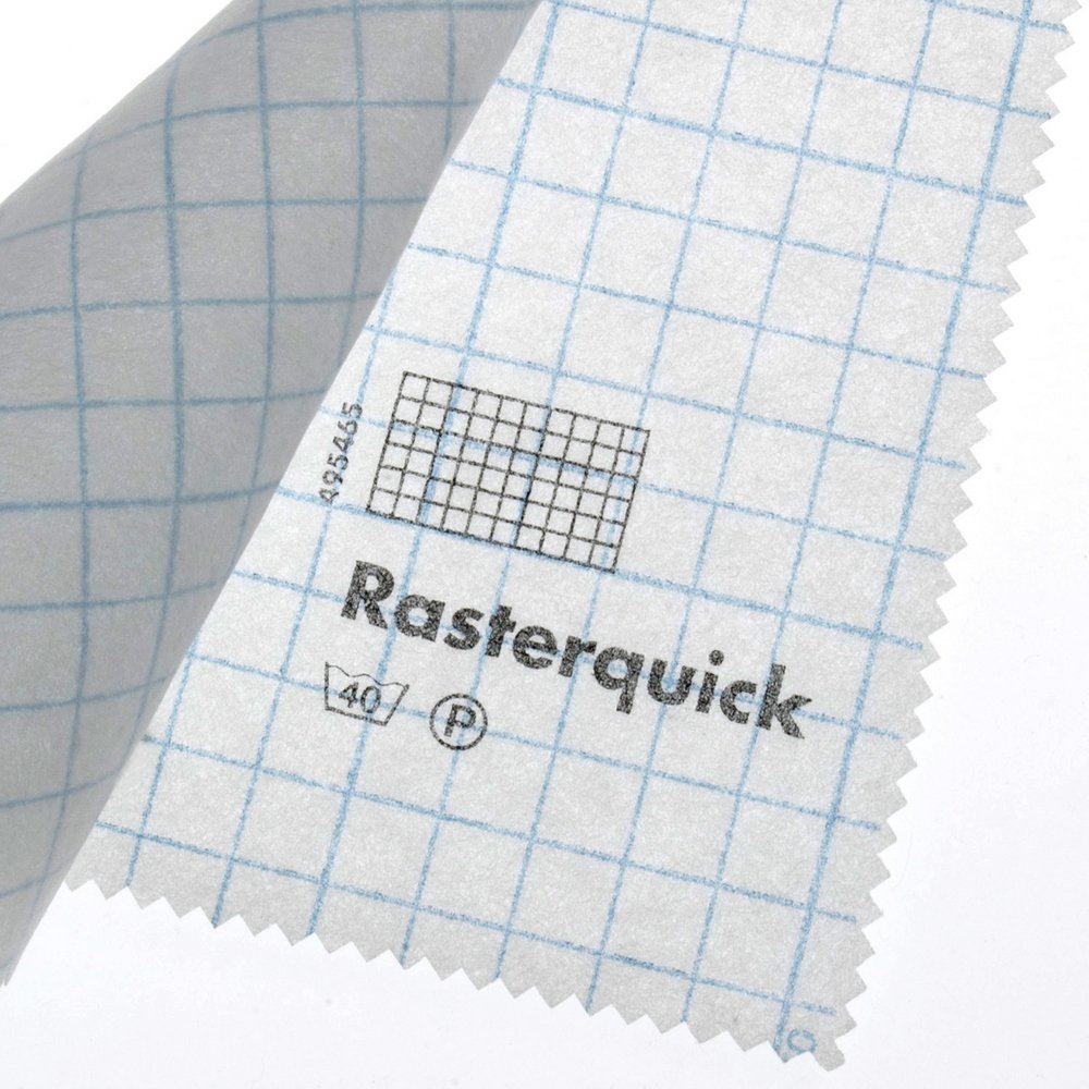 Vlieseline/Vilene Quickscreen Foundation Square Print Interlining - White - 90cm - Metre