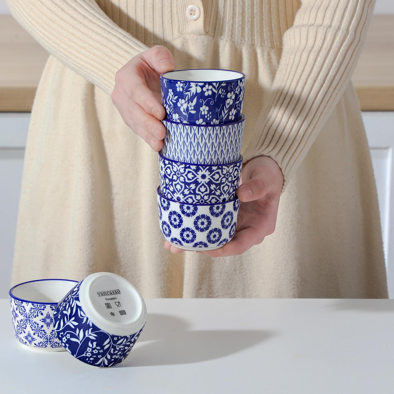 vancasso Ramequins Lot, 6 X 120 ML Ramequins et Moules à Soufflés en Porcelaine Bleu et Blanc, Ramequin Creme Brulee pour Muffin et Gâteau, Ramequin Pour à Crème, Sauce - Ø8 CM - Style Chinois