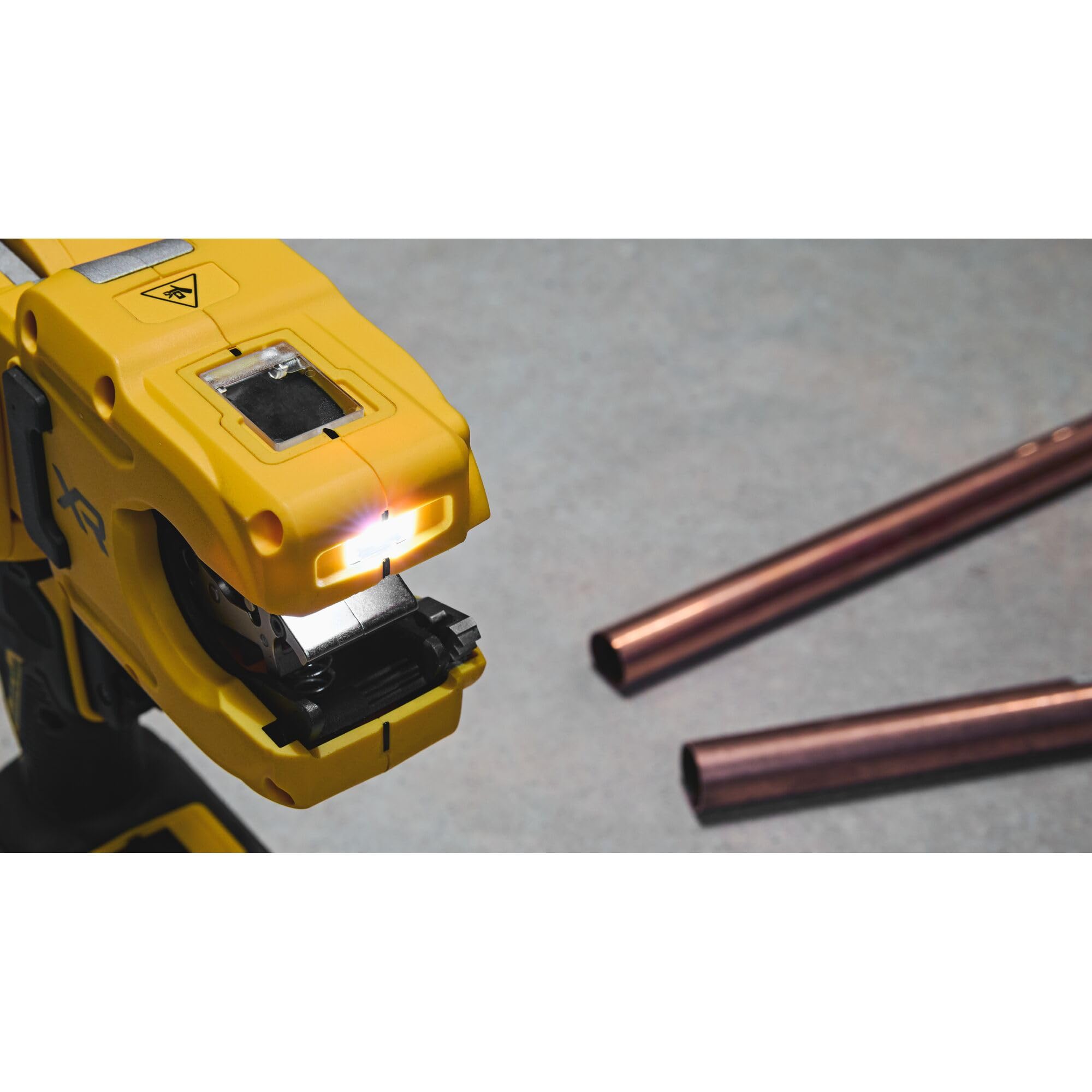 DEWALT DCE154N 18V XR - Cortador de tubos de cobre inalámbrico sin escobillas, solo cuerpo