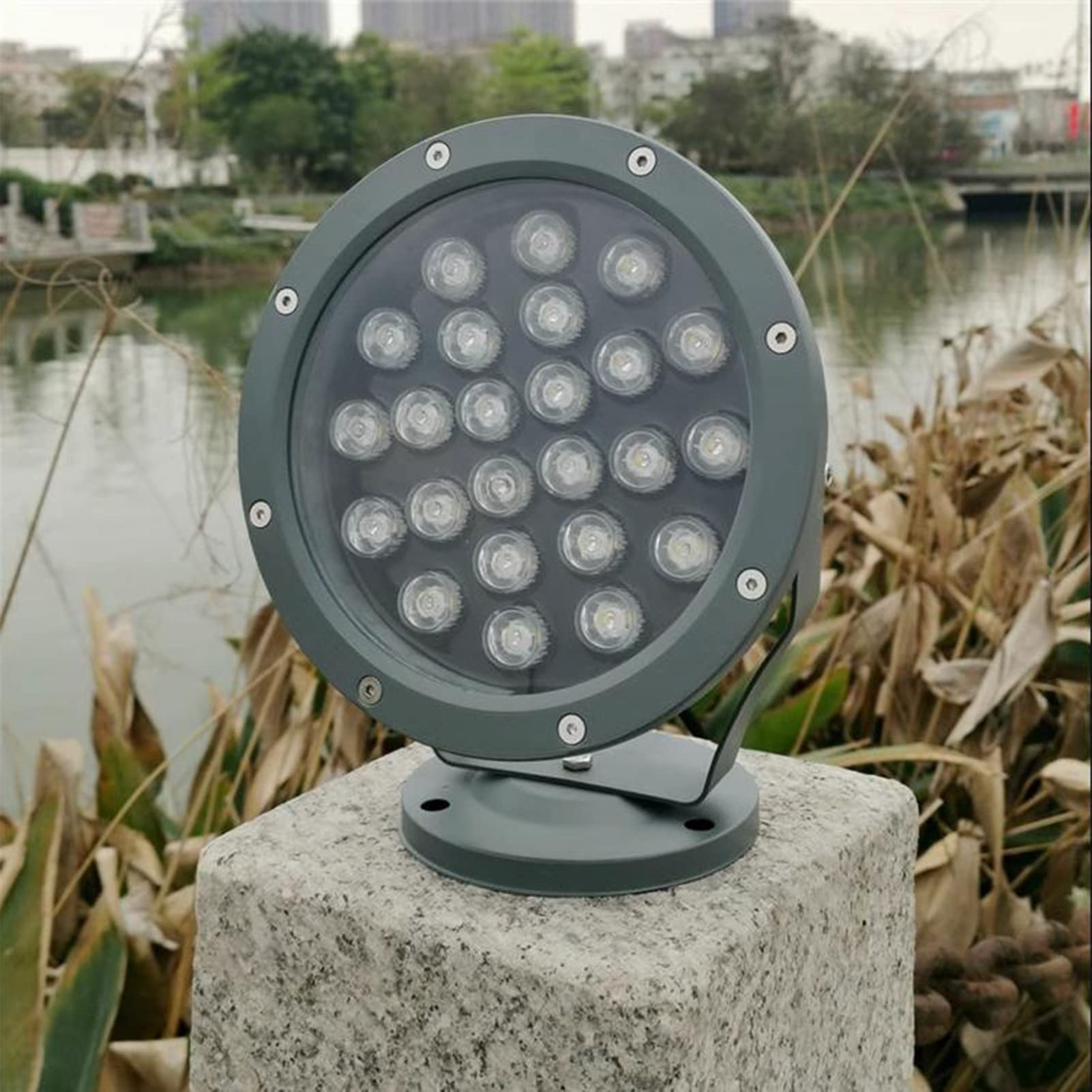 KEKSIS VSHENG Outdoor LED Floodlights IP66 Waterproof Patio Spotlight Lamp Rotatable Round Garden Landscape Light for The Lawn Hotel Patio Tree Lights(Yellow,3W)