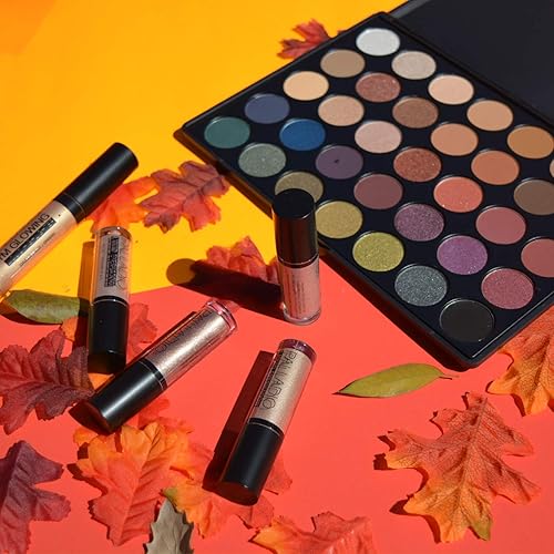 Miniatura 6 de Palladio Sombra de ojos líquida, fórmula cremosa y brillante que se adhiere instantáneamente al párpado con una varita aplicadora flexible durante