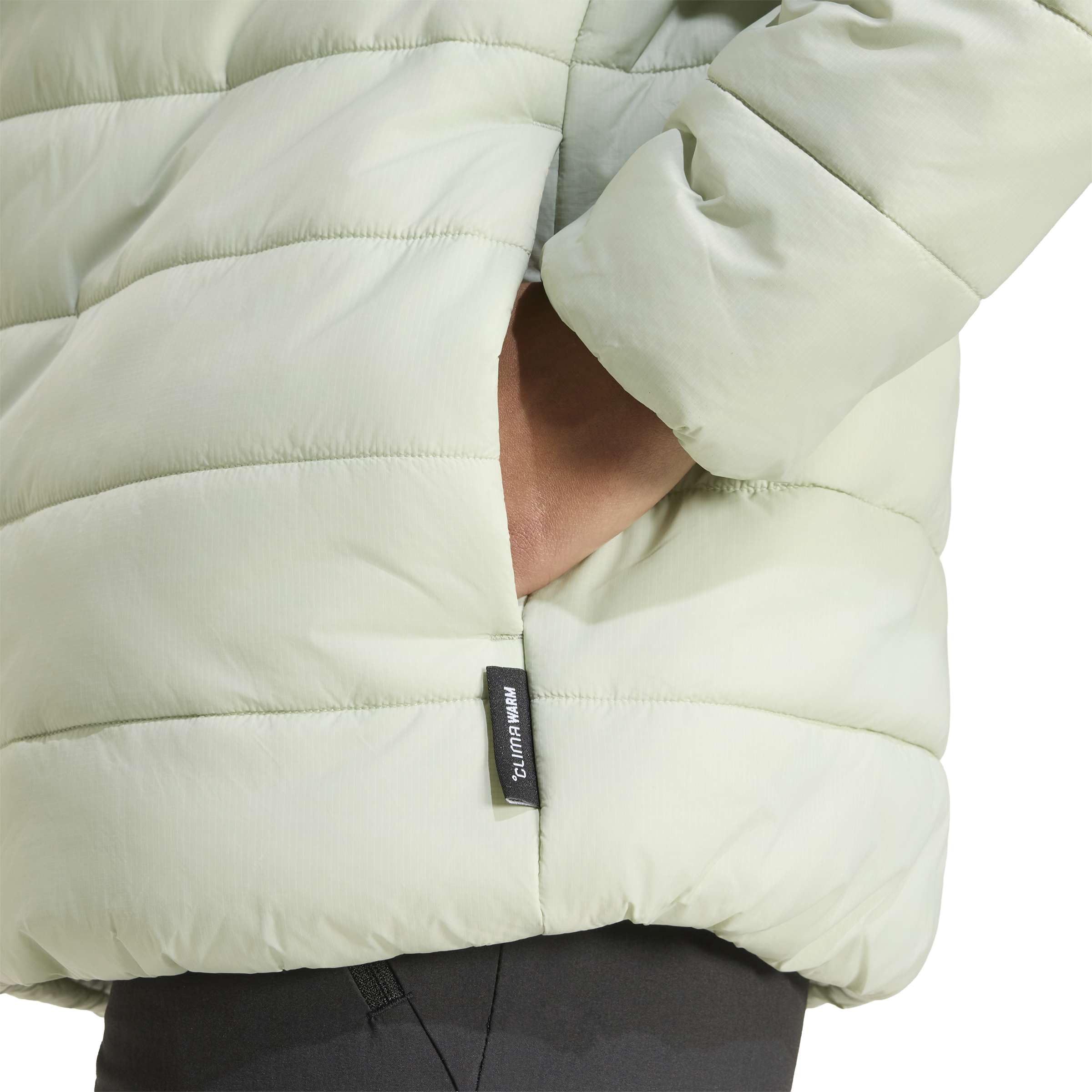 adidas Women's Terrex Multi Essentials CLIMAWARM Kapuzenjacke, isoliert