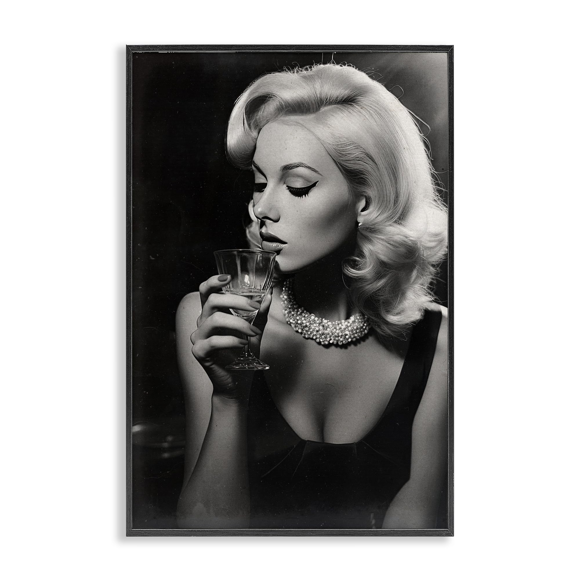 Poster femme et martini encadre noir 61x40 cm Stupell Industries finition premium