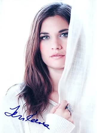 Teri Reeves Signed Autographed 8x10 Photo Chicago Fire Actress COA at