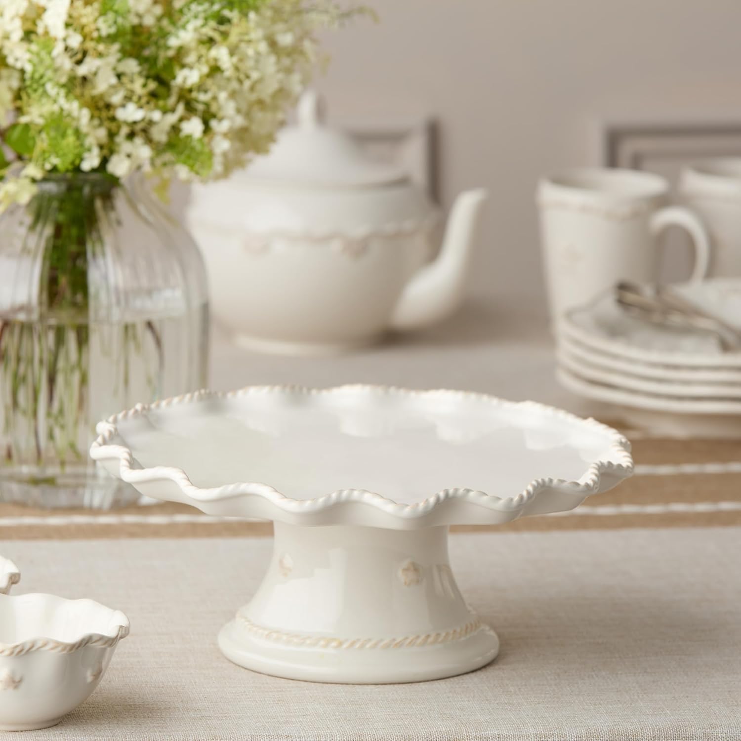 Heritage Scroll Footed Cake Plate – Elegant 11.5" x 4.75" Ivory Stoneware Pedestal Stand with Sculpted Rim – Display Cakes, Cupcakes, Pies & Pastries in Timeless Style