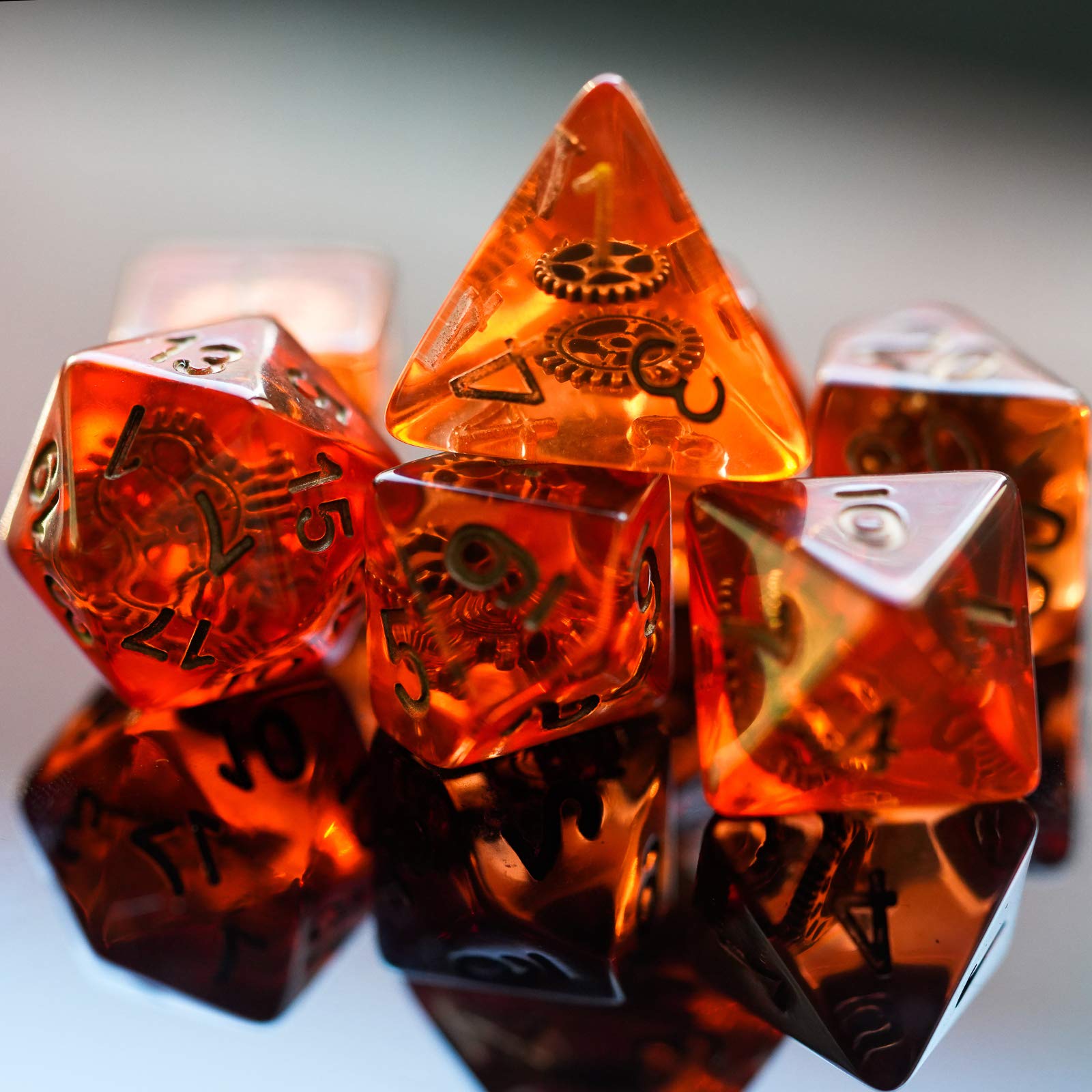 Cusdie Juego De Dados DND De 7 Piezas Con Engranajes – Dados Poliédricos De Resina Roja Y Números Dorados – Ideal Para Mazmorras Y Dragones Y Pathfinder