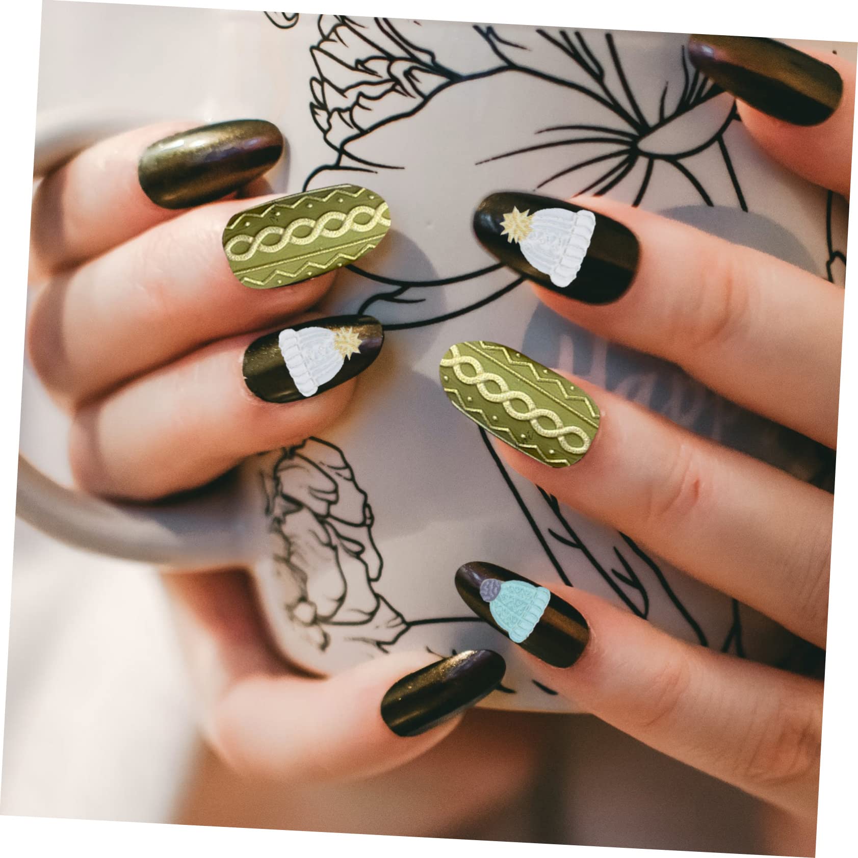 FRCOLOR 8sets Adesivi Per Unghie Natalizi Di Decalcomanie Per Nail Art Stile Xmas Facili Da Applicare e Autoadesivi Materiale Resistente e Duraturo Per Decorazioni Unghie Fai Da Te