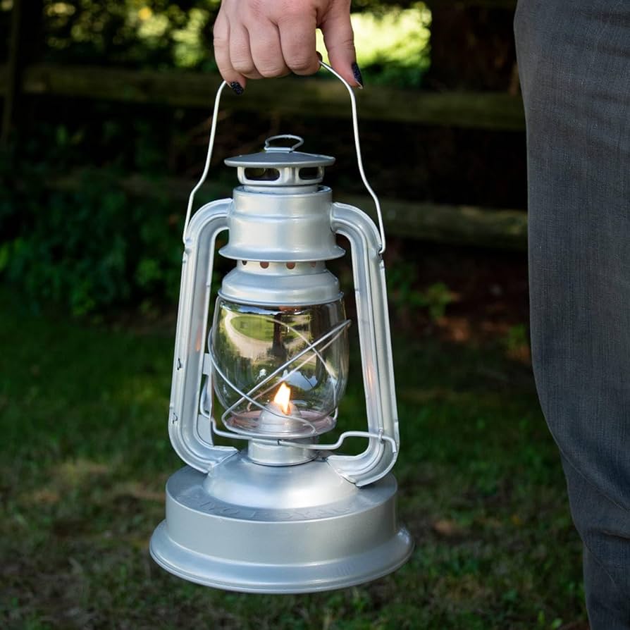 DAMONDE EQUIPMENT 「雷燈/raitou 」　ライトウ Amazon.com: Rayo Royal Kerosene Lantern Hurricane Indoor