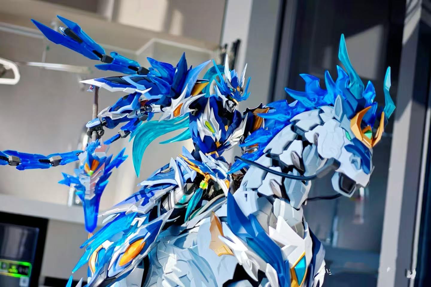 Amazon | 三国虎の将 趙雲 玉蘭白龍駒 塗装済メカ 機甲 可動 組み立て